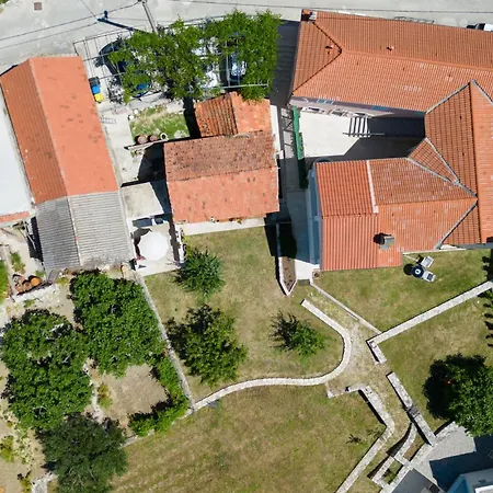 Apartment Beautiful In Podgrade With Jacuzzi